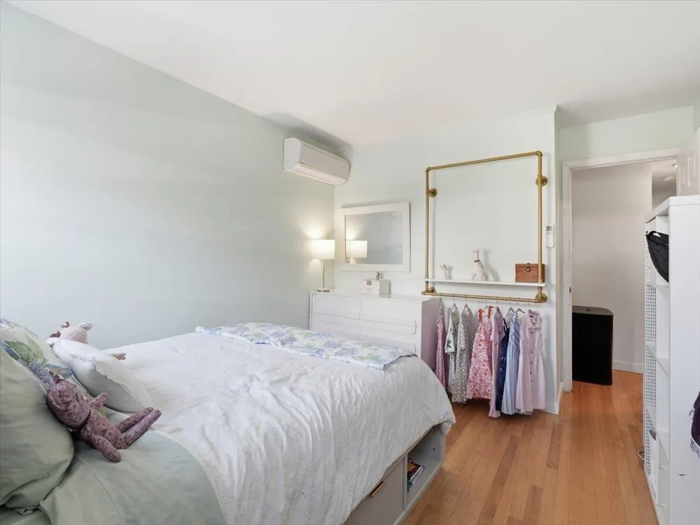 59 HAUXHURST AVE Weehawken, NJ 00786