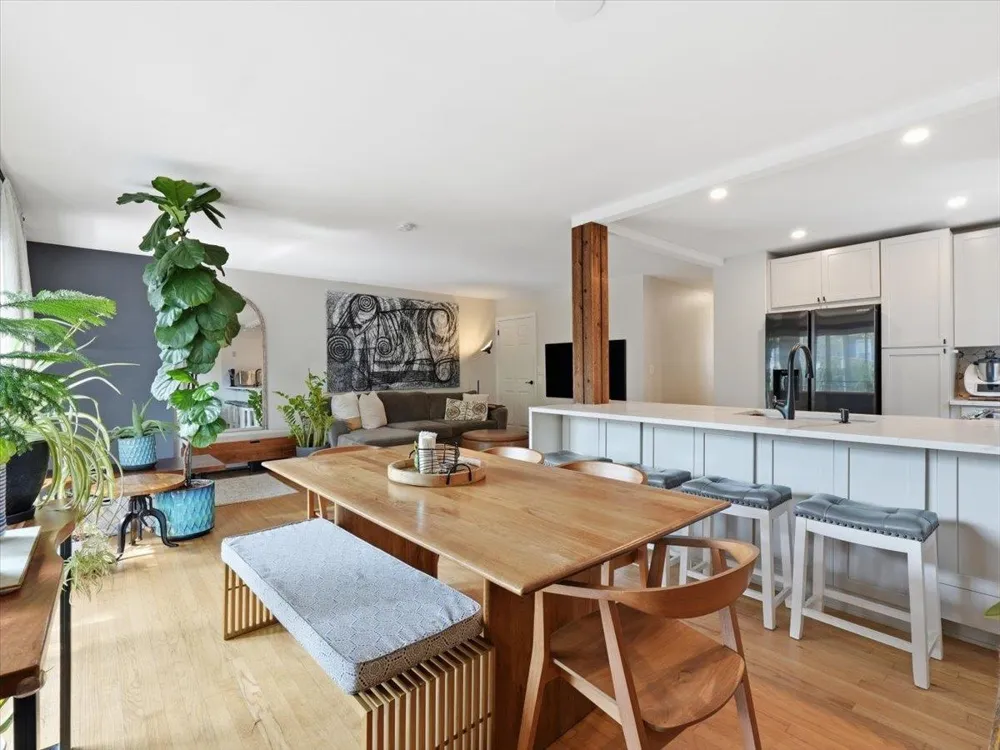59 HAUXHURST AVE Weehawken, NJ 00786