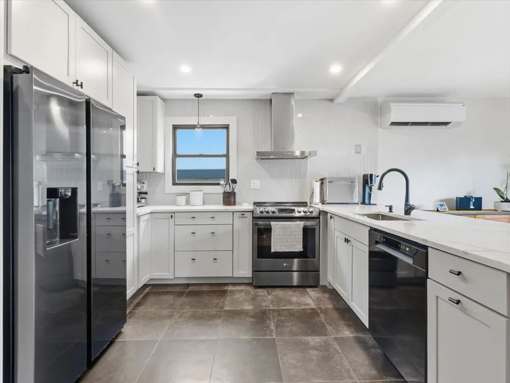 59 HAUXHURST AVE Weehawken, NJ 00786
