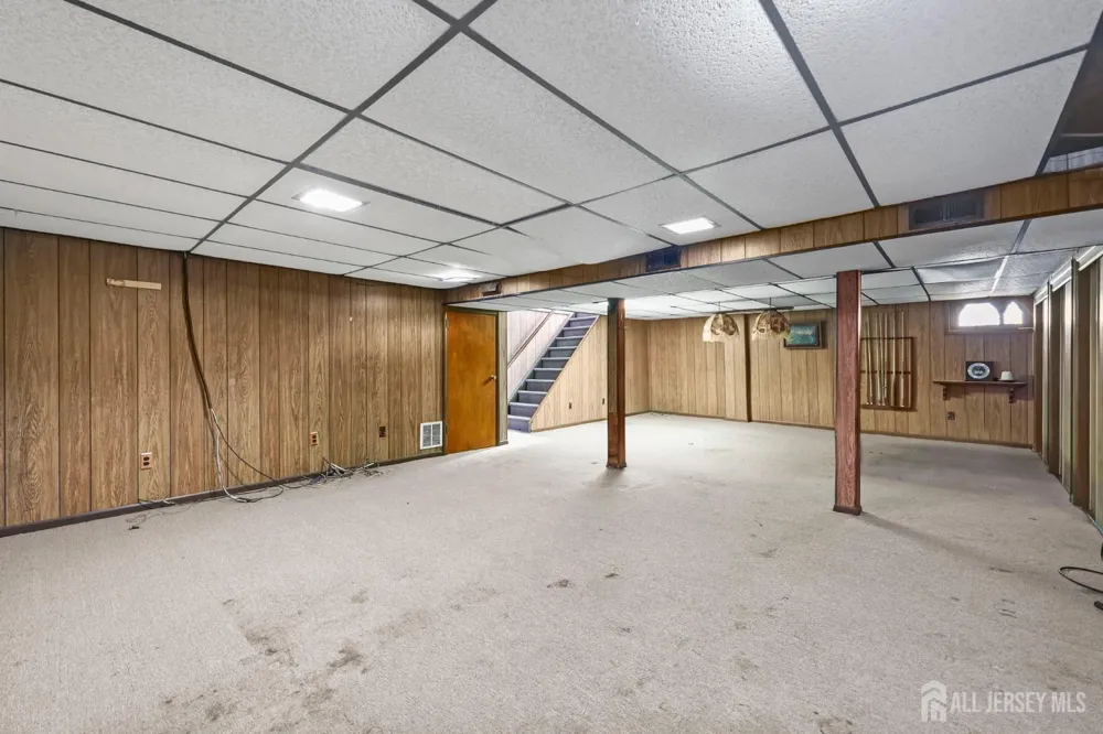 64 Berkley Avenue Colonia, NJ 07067
