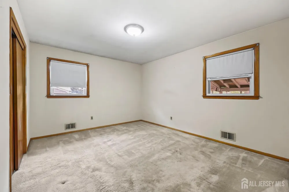 64 Berkley Avenue Colonia, NJ 07067