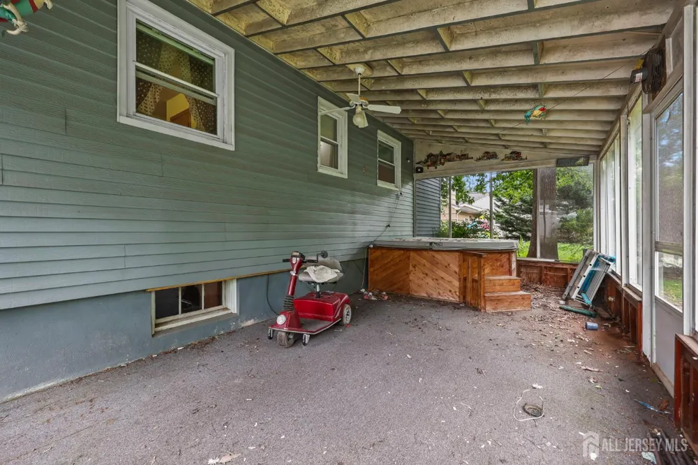 64 Berkley Avenue Colonia, NJ 07067