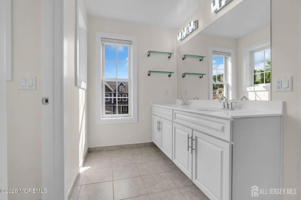 17 Kitchen Avenue Old Bridge, NJ 08857