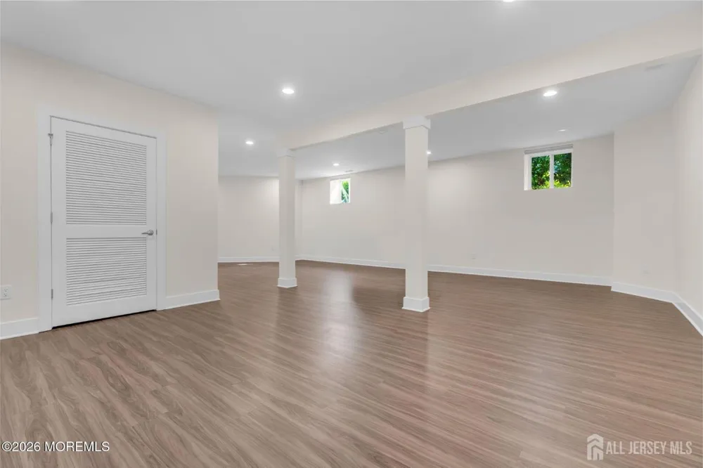 17 Kitchen Avenue Old Bridge, NJ 08857