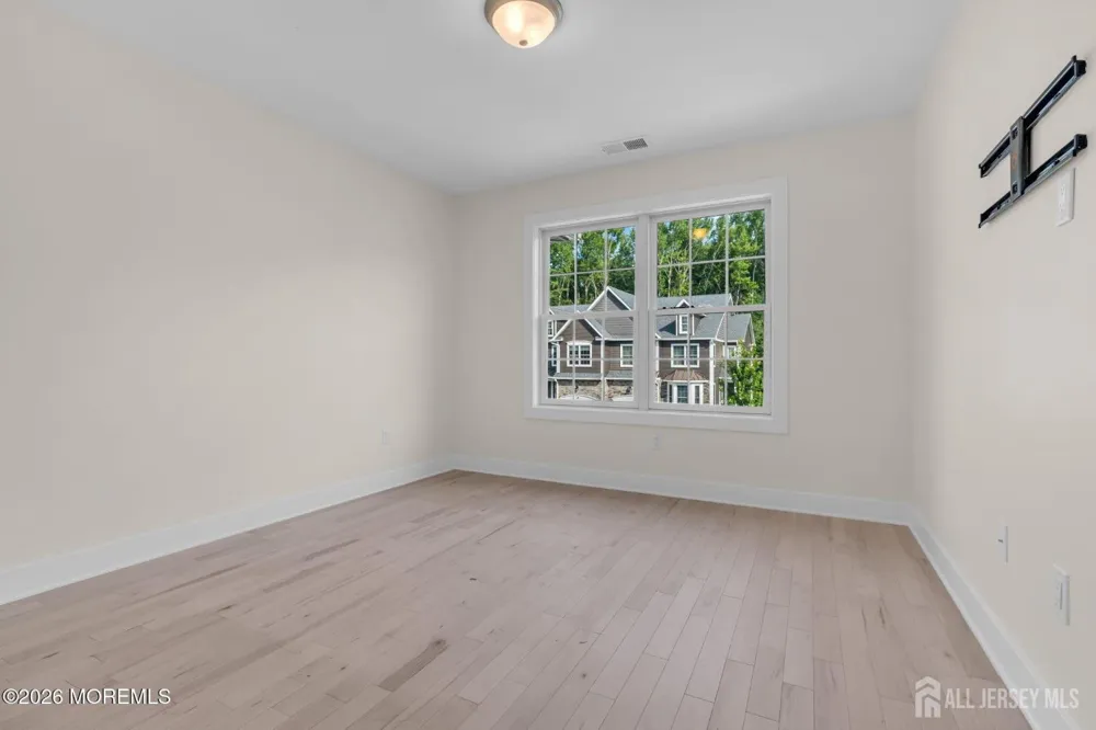 17 Kitchen Avenue Old Bridge, NJ 08857