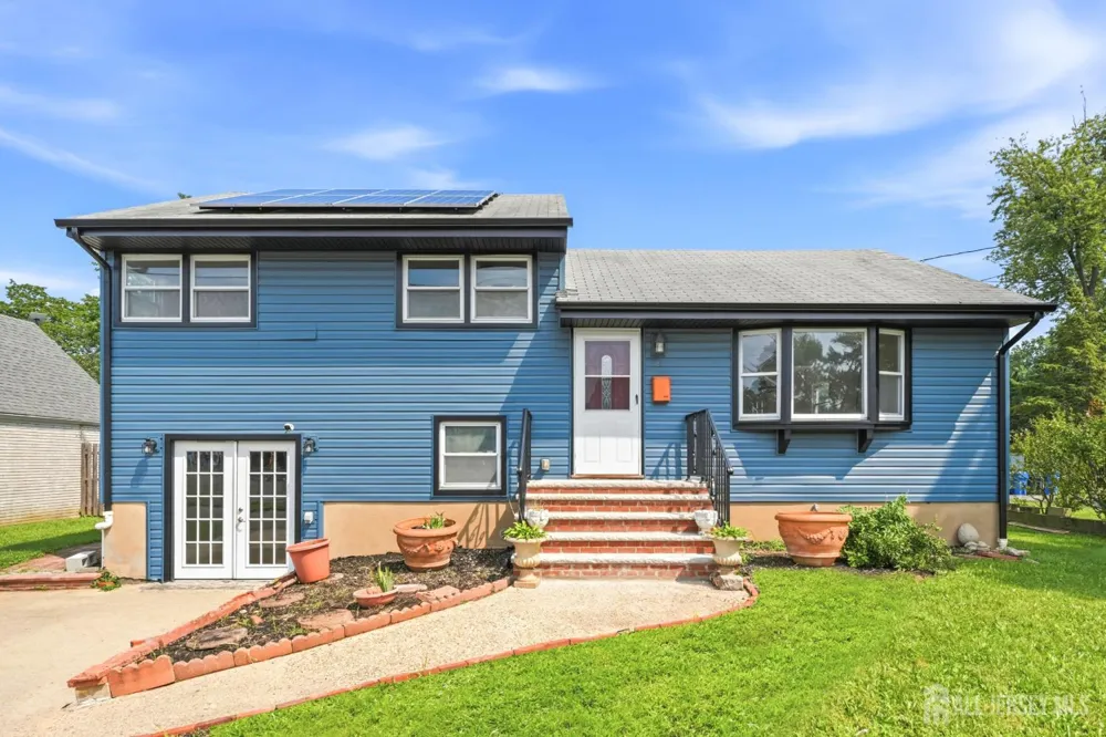 23 Vine Street Woodbridge Proper, NJ 08863