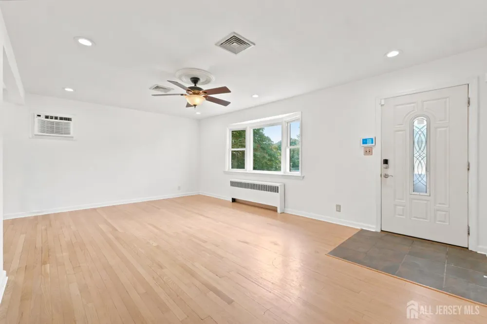 23 Vine Street Woodbridge Proper, NJ 08863