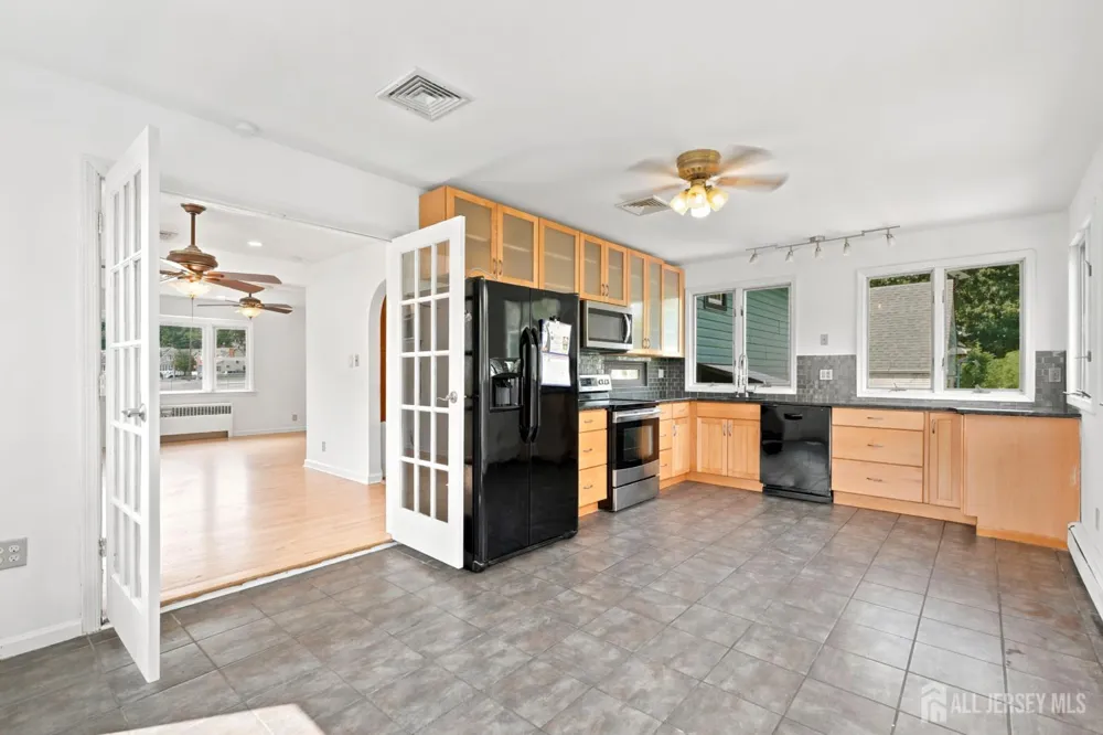 23 Vine Street Woodbridge Proper, NJ 08863