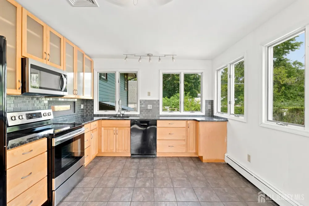 23 Vine Street Woodbridge Proper, NJ 08863