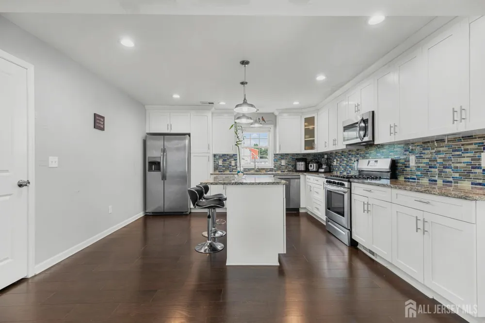 586 Dial Avenue Piscataway, NJ 08854