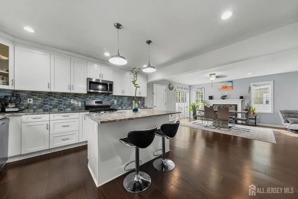 586 Dial Avenue Piscataway, NJ 08854