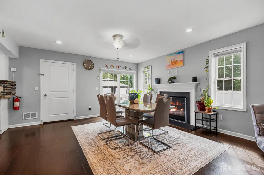 586 Dial Avenue Piscataway, NJ 08854