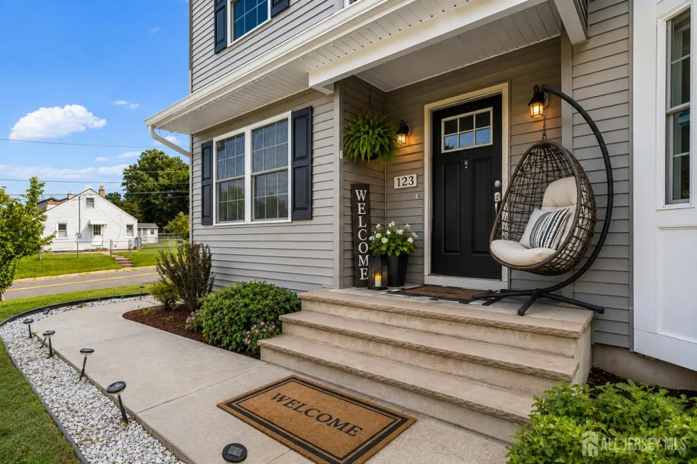 586 Dial Avenue Piscataway, NJ 08854