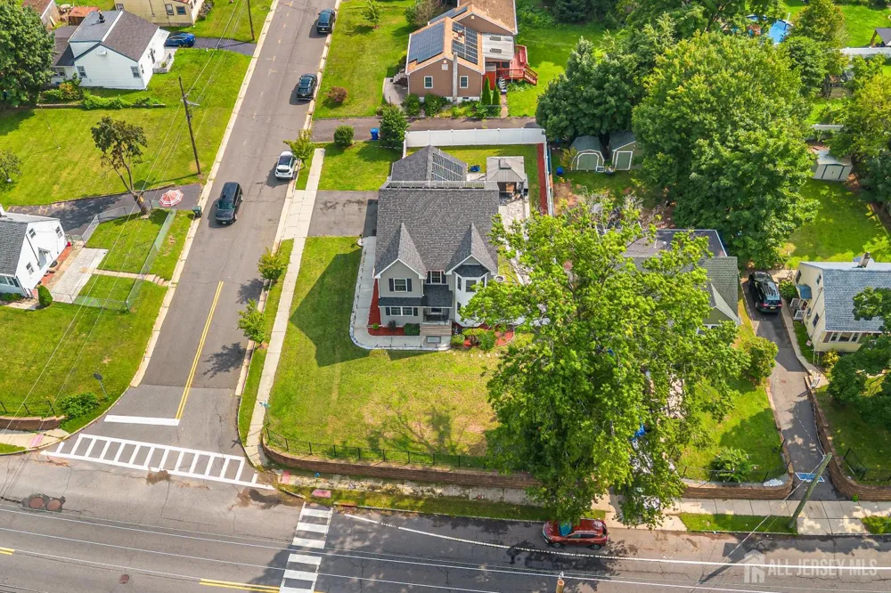 586 Dial Avenue Piscataway, NJ 08854