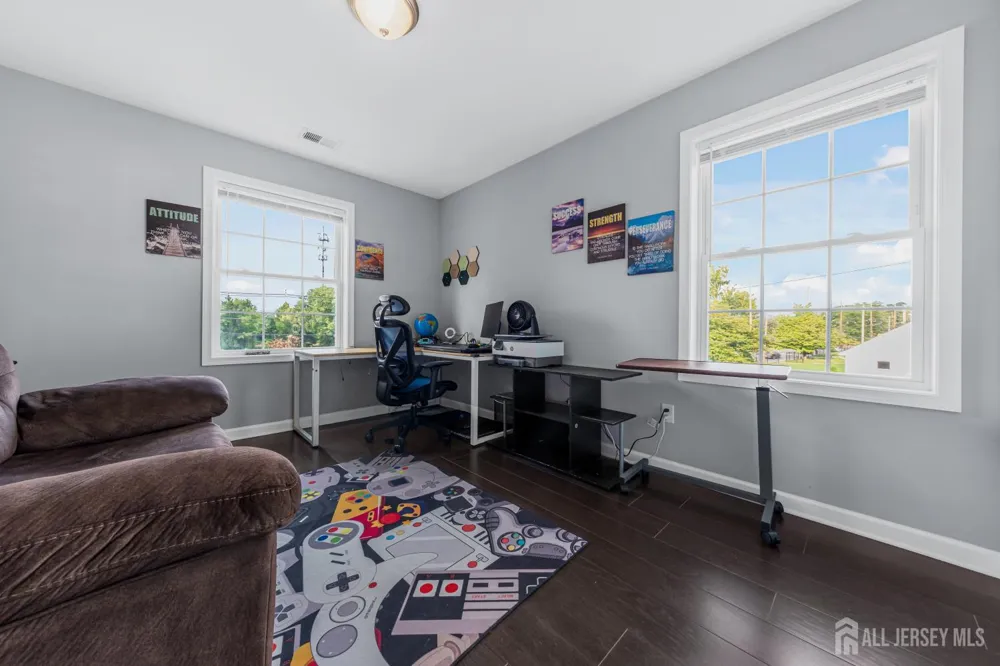 586 Dial Avenue Piscataway, NJ 08854