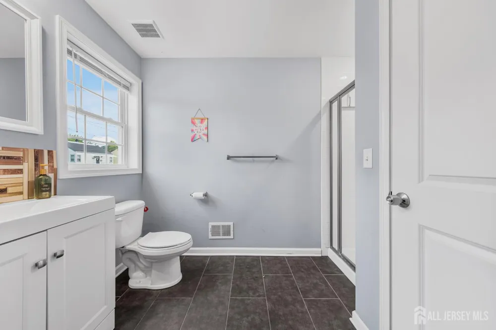 586 Dial Avenue Piscataway, NJ 08854