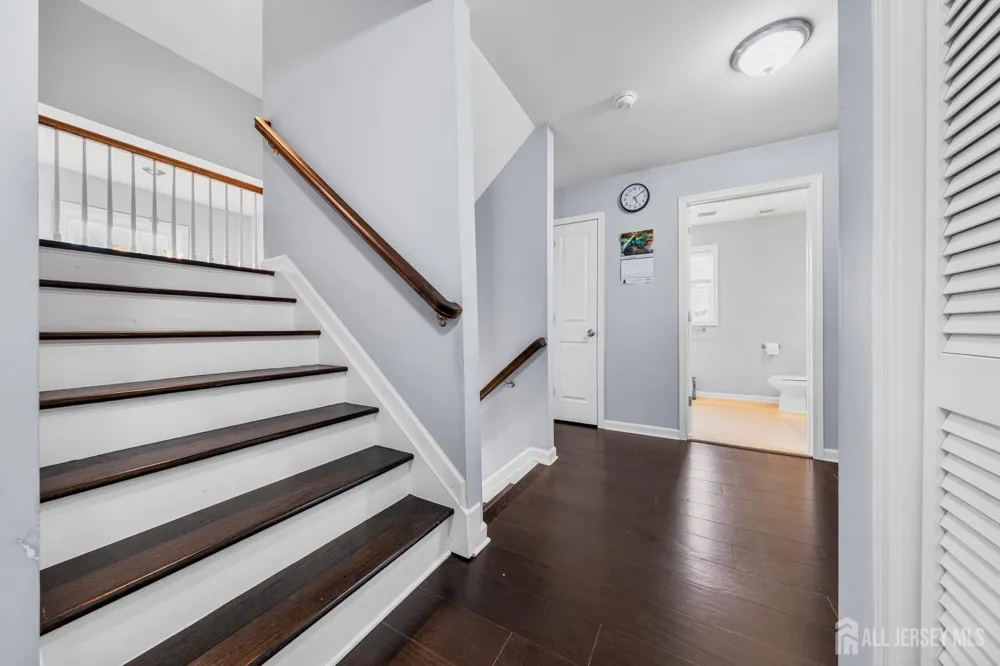 586 Dial Avenue Piscataway, NJ 08854