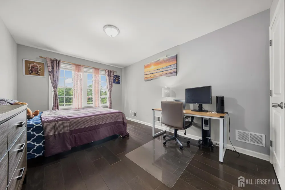 586 Dial Avenue Piscataway, NJ 08854