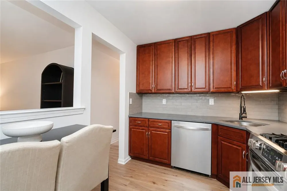 503 Chester Court Helmetta, NJ 08828