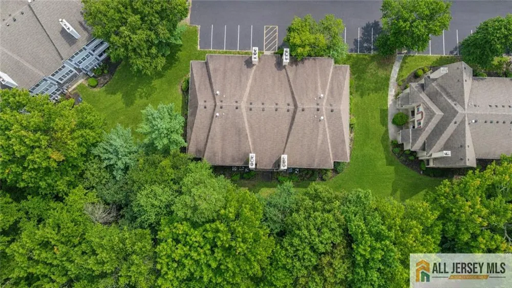 503 Chester Court Helmetta, NJ 08828