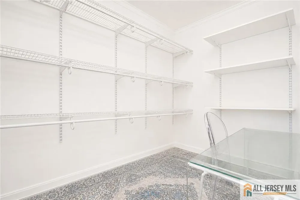 503 Chester Court Helmetta, NJ 08828