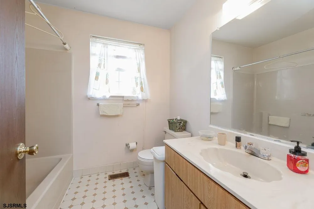 500 Arbor Ct Galloway Township, NJ 08205