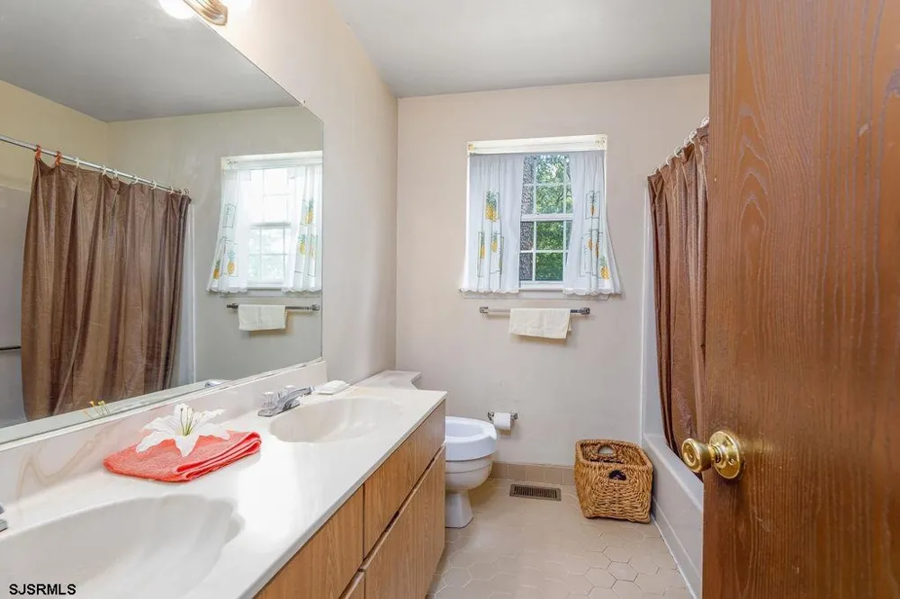 500 Arbor Ct Galloway Township, NJ 08205