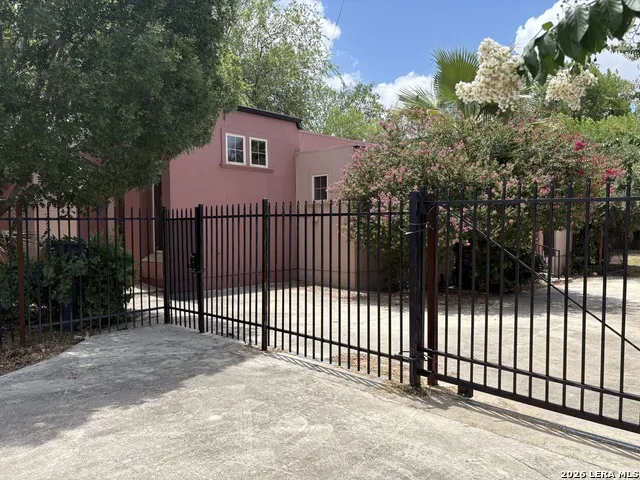 146 Babcock San Antonio, TX 78201