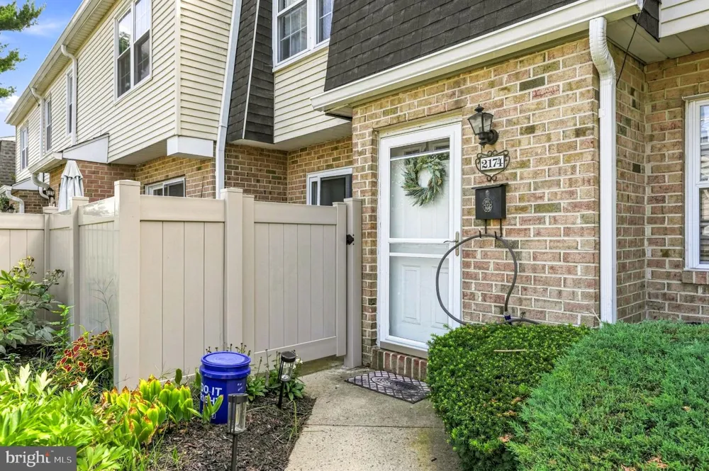 2174 HARBOUR DRIVE #BUILDING 34 Palmyra, NJ 08065