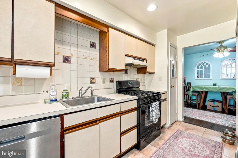2174 HARBOUR DRIVE #BUILDING 34 Palmyra, NJ 08065