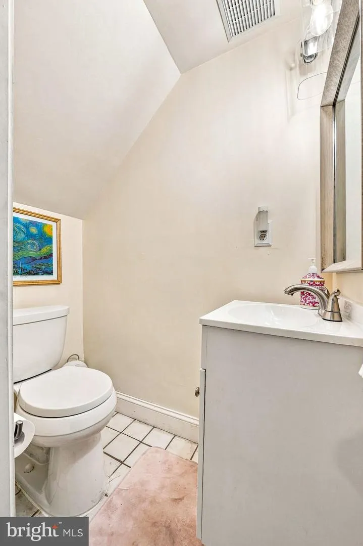 2174 HARBOUR DRIVE #BUILDING 34 Palmyra, NJ 08065