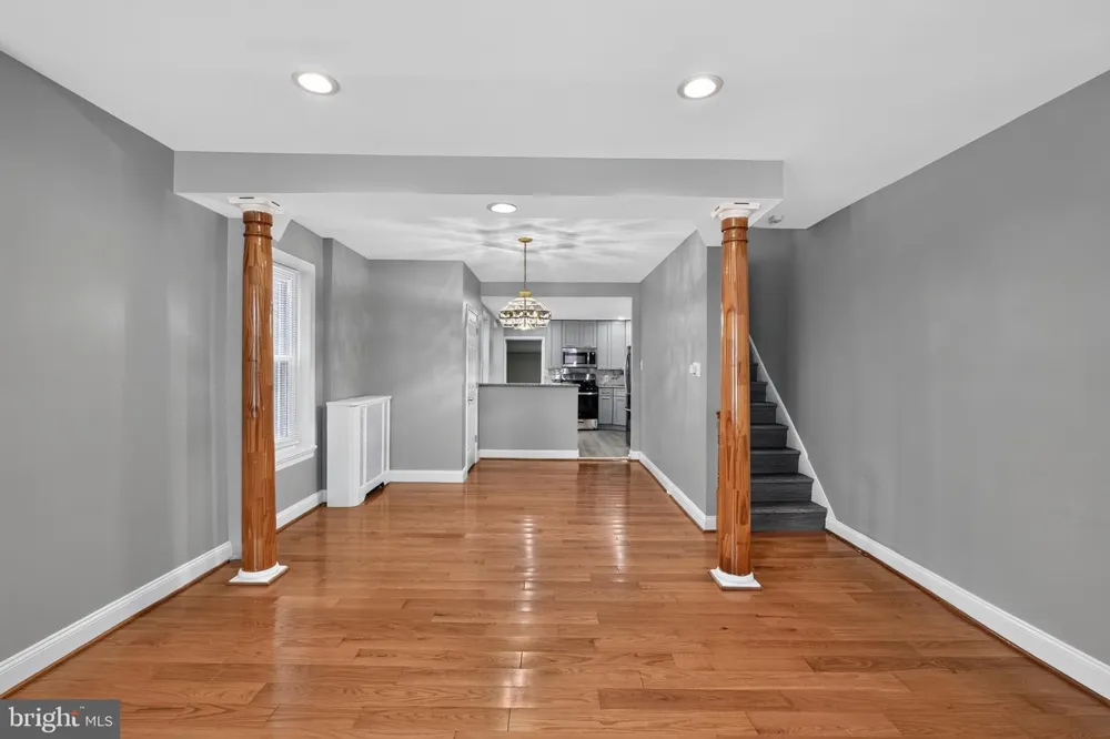 73 E GARFIELD STREET Philadelphia, PA 19144