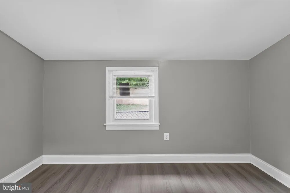 73 E GARFIELD STREET Philadelphia, PA 19144