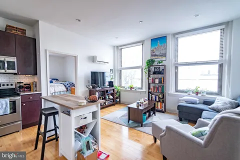 427 MONROE STREET #UNIT 402