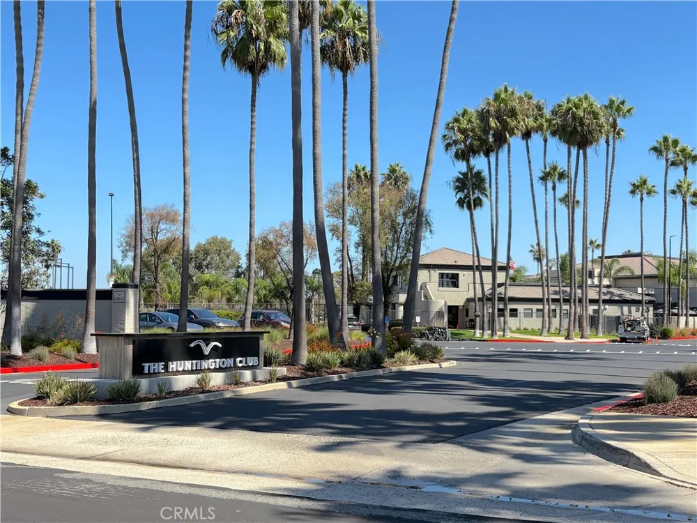 6572 Feather Huntington Beach, CA 92648