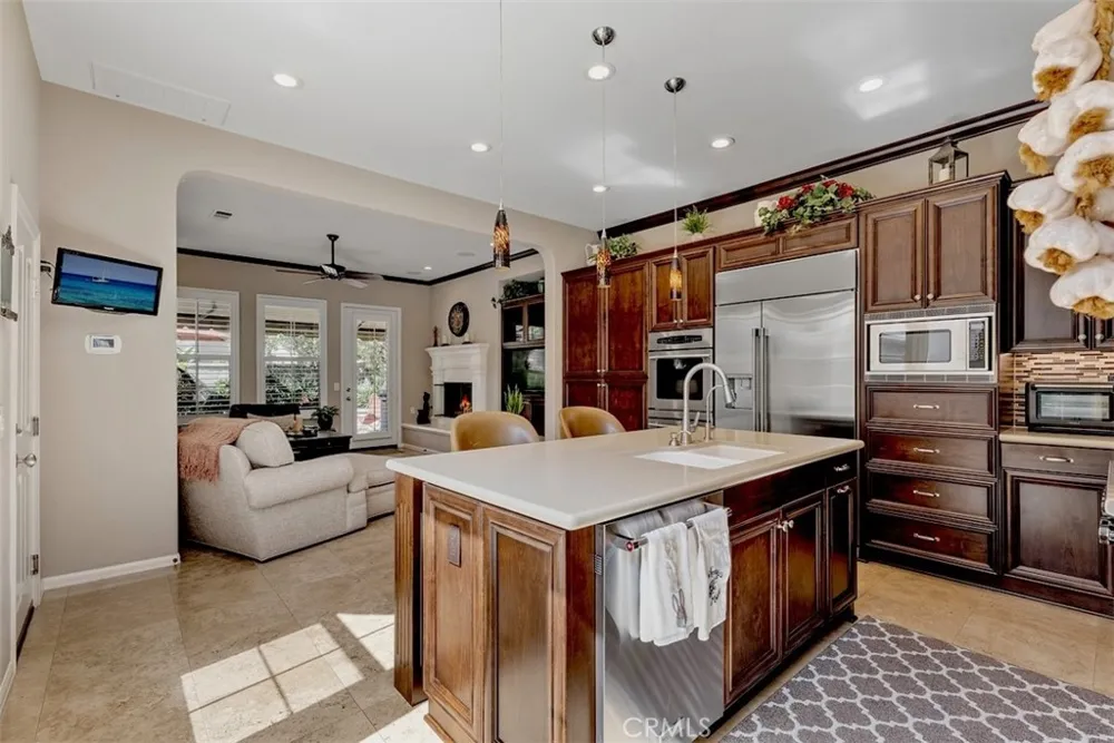 6572 Feather Huntington Beach, CA 92648