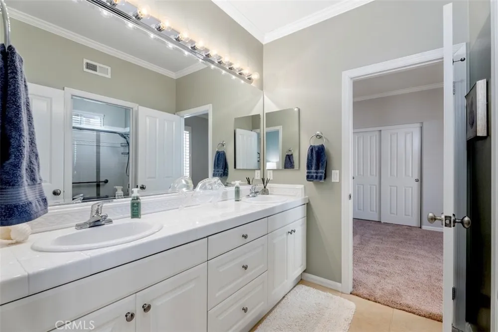 6572 Feather Huntington Beach, CA 92648