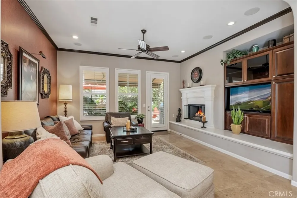 6572 Feather Huntington Beach, CA 92648