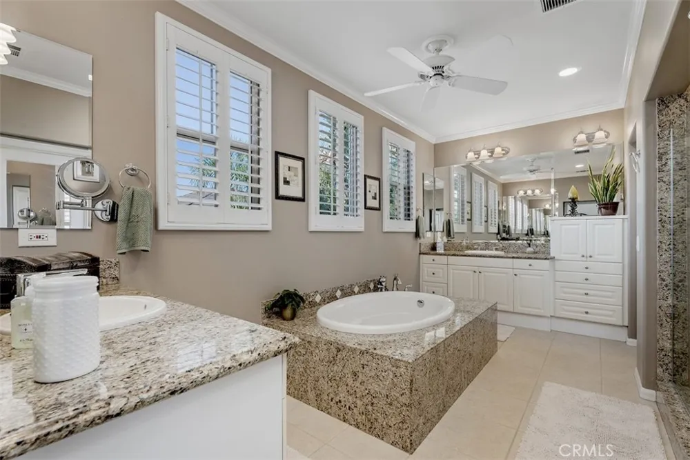 6572 Feather Huntington Beach, CA 92648