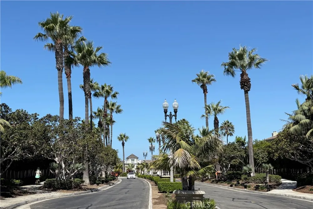 6572 Feather Huntington Beach, CA 92648