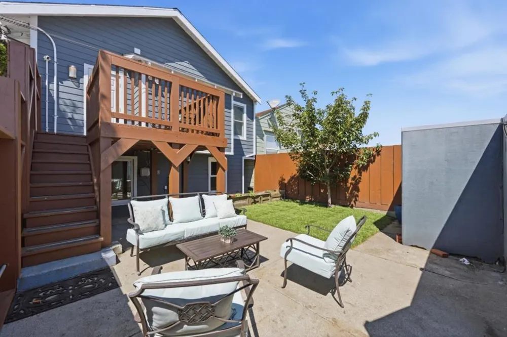 499 Evergreen Avenue Daly City, CA 94014