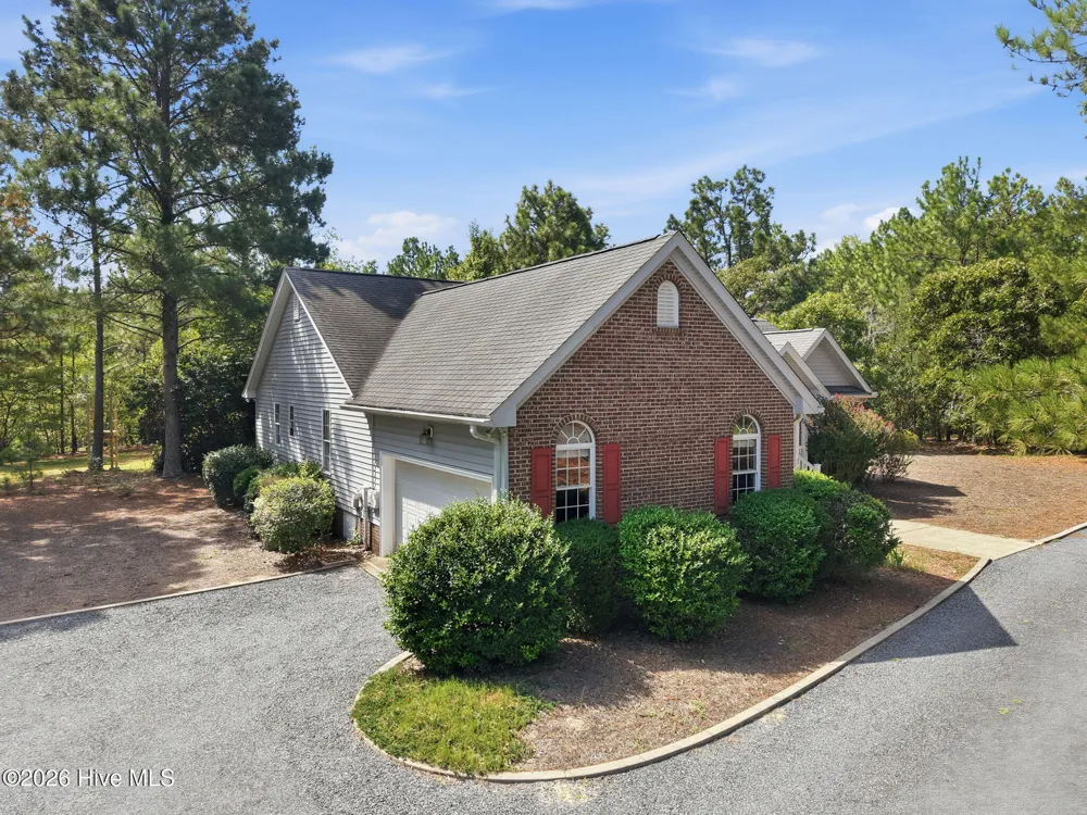 137 Winsford Circle West End, NC 27376