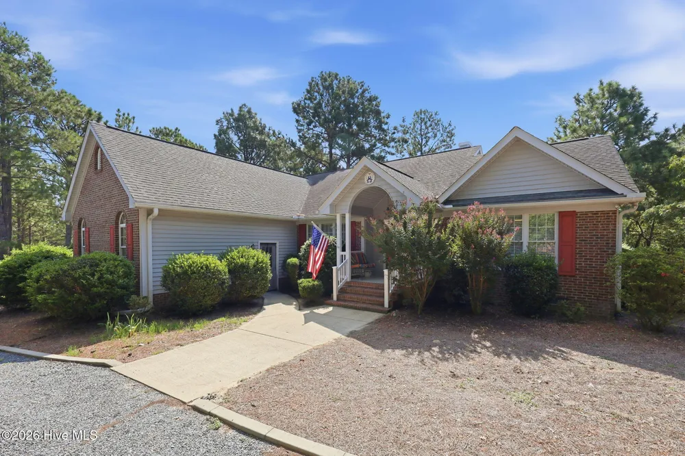 137 Winsford Circle West End, NC 27376