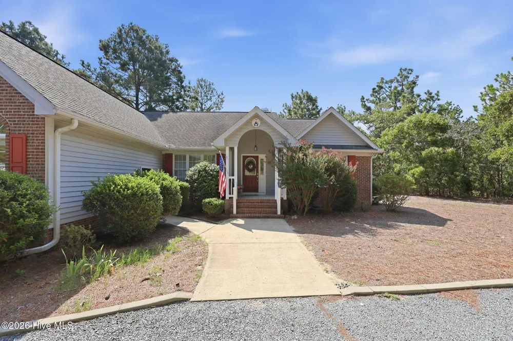 137 Winsford Circle West End, NC 27376