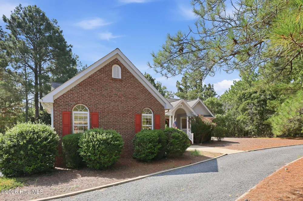 137 Winsford Circle West End, NC 27376