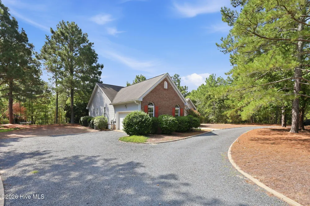 137 Winsford Circle West End, NC 27376