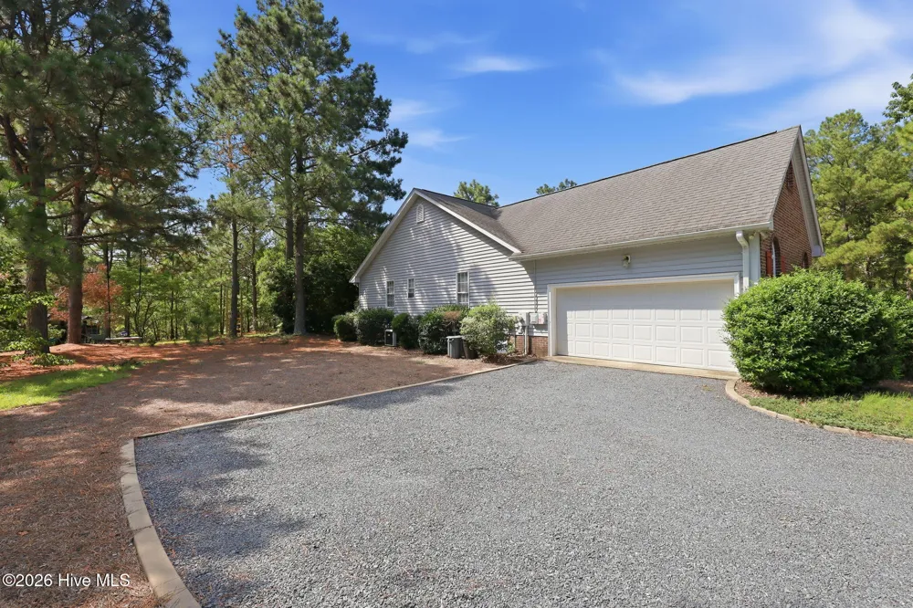 137 Winsford Circle West End, NC 27376