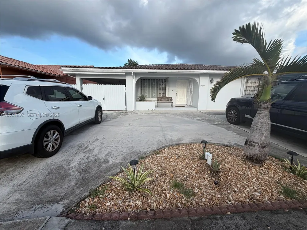 7577 W 5th Ln Hialeah, FL 33014