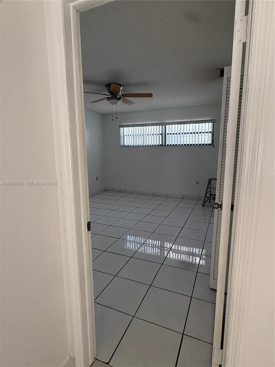 7577 W 5th Ln Hialeah, FL 33014