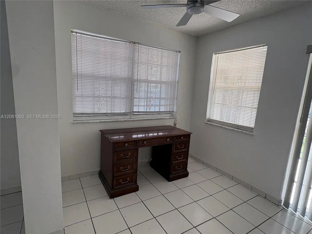 7577 W 5th Ln Hialeah, FL 33014